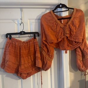 Free people orange top and short set size Small